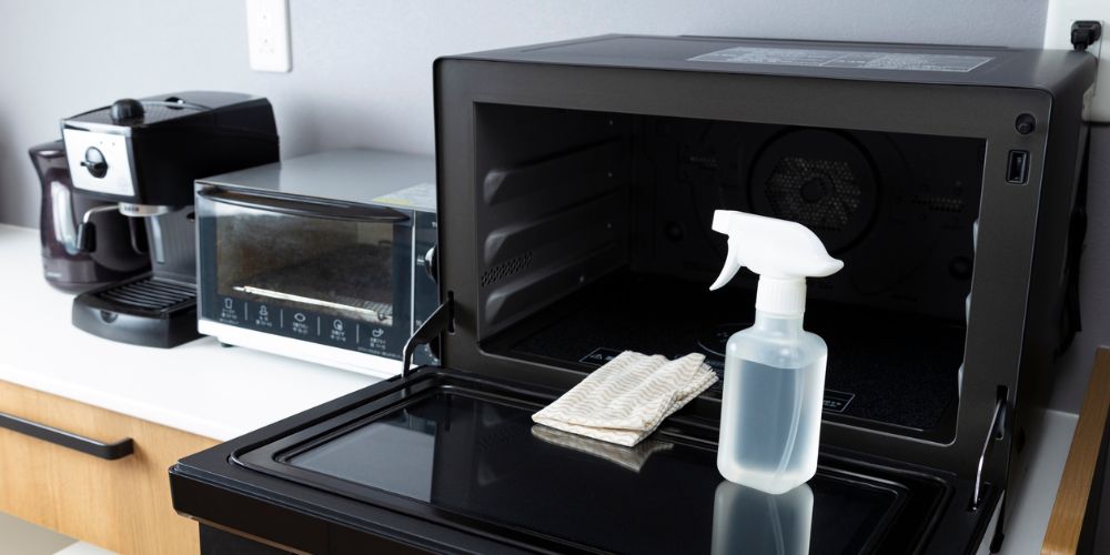 Weekly Kitchen Cleaning Checklist